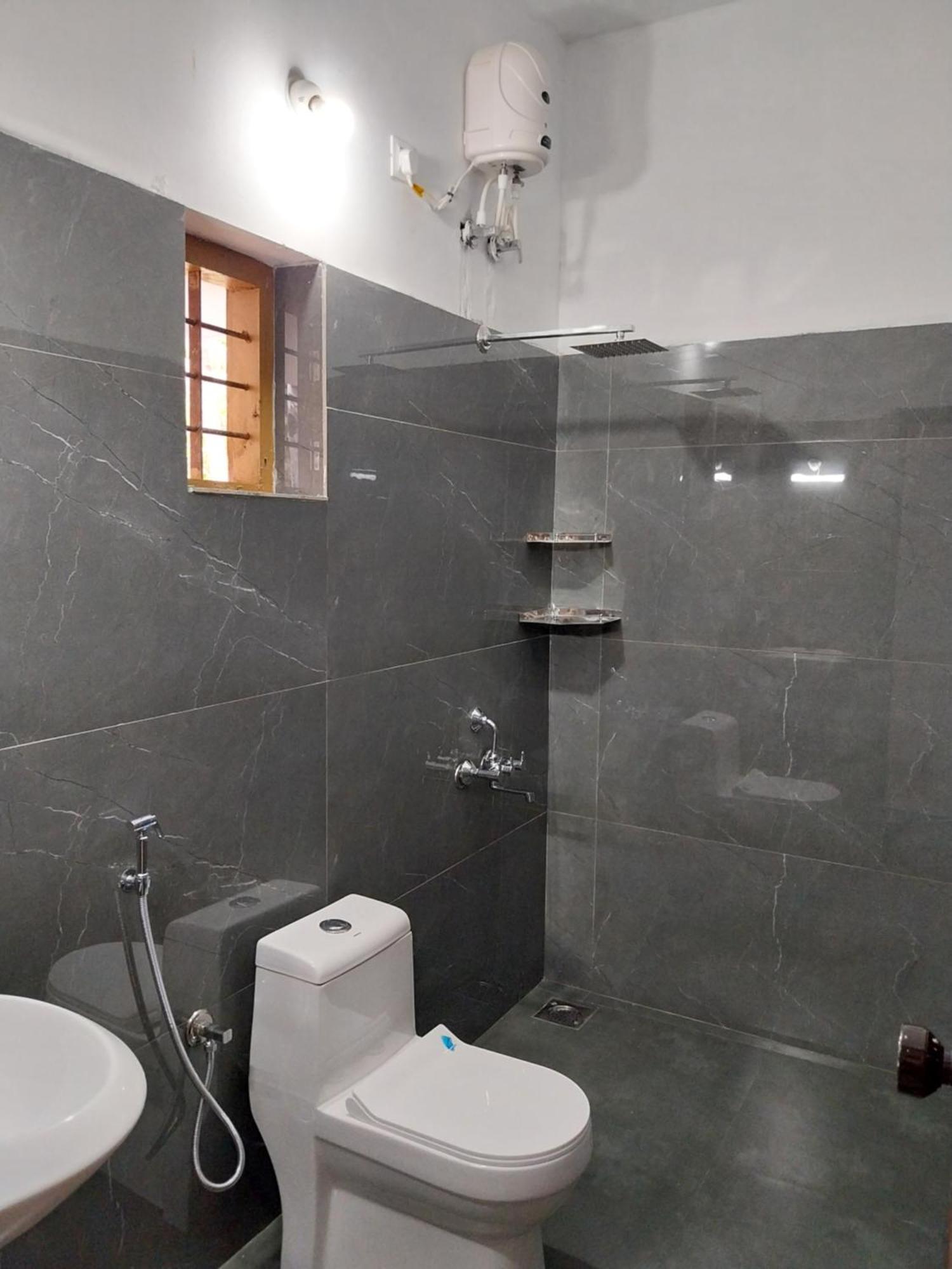 Munroe Heritage Inn Mundrothuruth Bagian luar foto