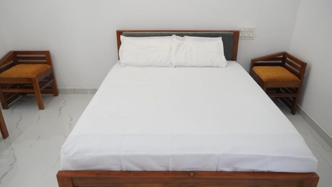 Munroe Heritage Inn Mundrothuruth Ruang foto